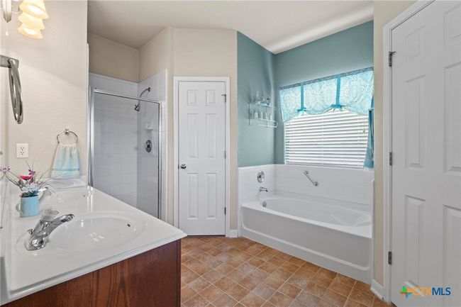 owners bath with garden tub and separate shower | Image 19