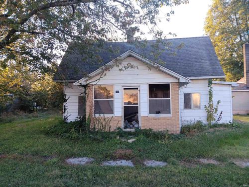 113 S Walnut St, Hymera, IN, 47855-5610 | Card Image