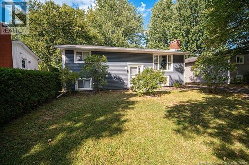 153 Hildebrand Cres, Fredericton, NB, E3A4W8 | Card Image