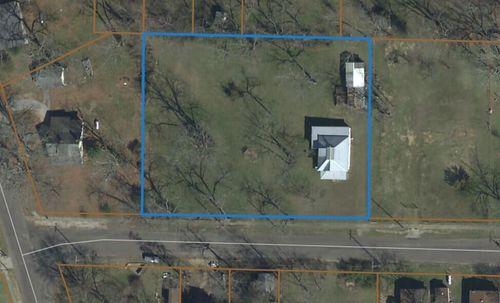 410 E 3rd St, Mountain View, MO, 65548-8331 | Card Image