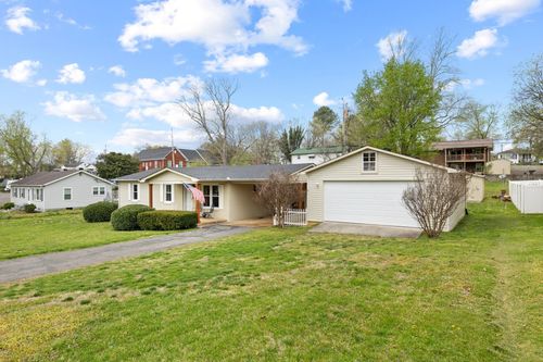 204 Terrace Ln, Woodbury, TN, 37190-1516 | Card Image