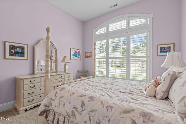 Guest Room Filled With Natural Light | Image 33