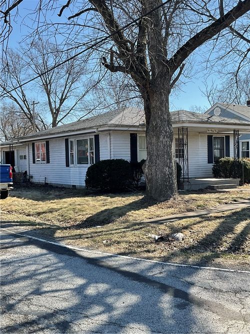 1094 N Westlawn Ave, Decatur, IL, 62522-1370 | Card Image