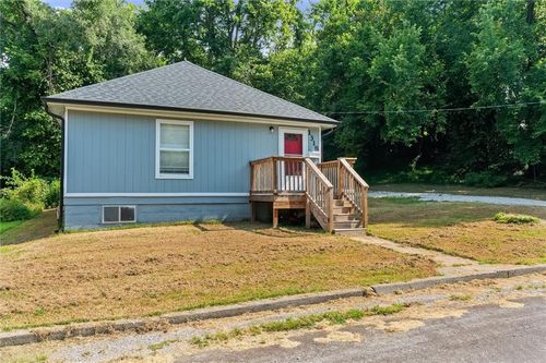 1318 Clinton St, Lexington, MO, 64067-1132 | Card Image