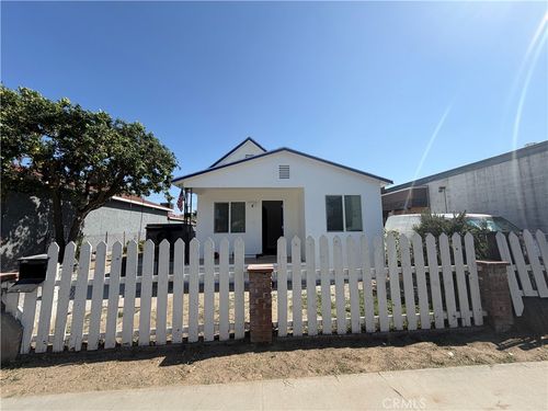134 E M St, Colton, CA, 92324-3422 | Card Image