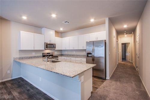 7517 Crested Moon St, North Las Vegas, NV, 89084-4776 | Card Image