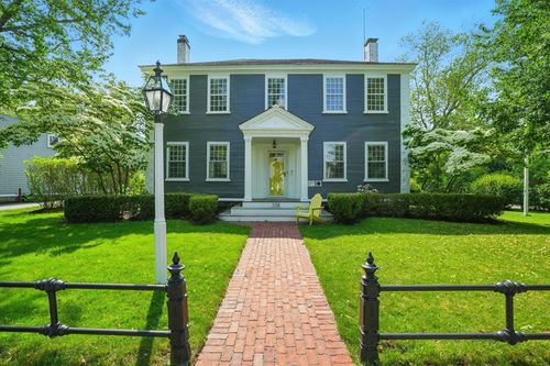 338 Washington St, Duxbury, MA, 02332-4550 | Card Image