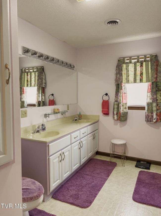 519 Foxgate Dr, House other with 3 bedrooms, 3 bathrooms and null parking in Erwin TN | Image 31