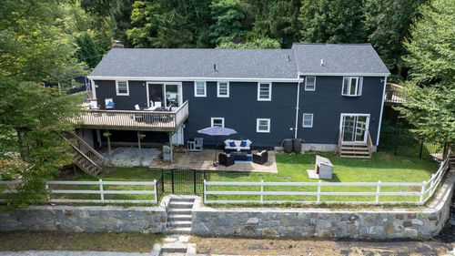 8 Town Bridge Rd, Collinsville, CT, 06019-3415 | Card Image