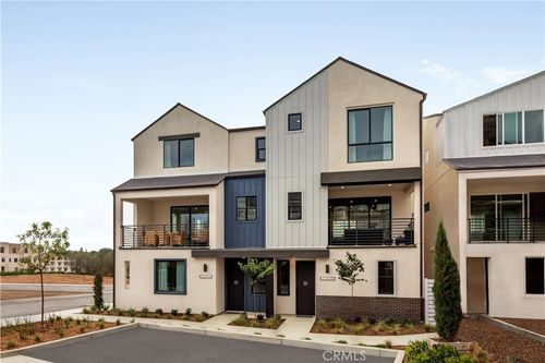 1692 Constellation Dr, San Pedro, CA, 90732-6109 | Card Image