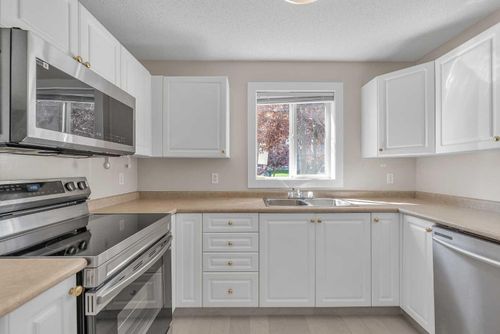 102-2000 Somervale Court Sw, Calgary, AB, T2Y4J1 | Card Image