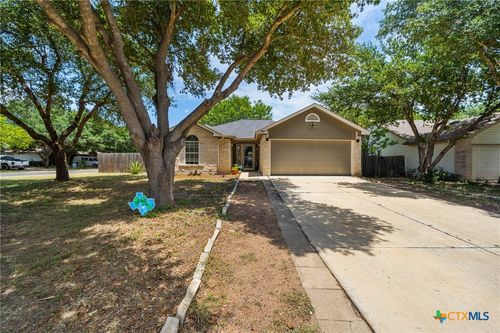 301 Zebra Dr, Kyle, TX, 78640-4200 | Card Image