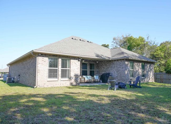 3079 Auburn Pkwy, House other with 4 bedrooms, 2 bathrooms and 2 parking in Gulf Breeze FL | Image 18