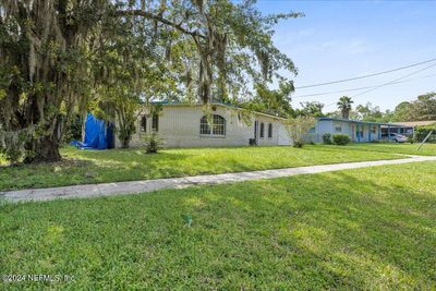 8764 Darlington Drive, House other with 4 bedrooms, 2 bathrooms and null parking in Jacksonville FL | Image 2