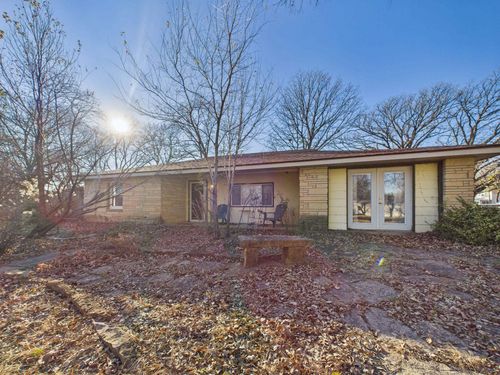 208 Park St, Fall River, KS, 67047-8458 | Card Image