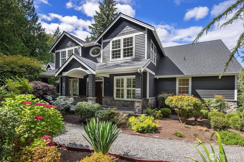 26218 Se Old Black Nugget Rd, Issaquah, WA, 98029-7320 | Card Image