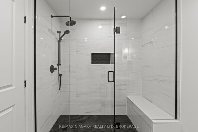 56 Pinot Trail, House other with 4 bedrooms, 4 bathrooms and 3 parking in Niagara on the Lake ON | Image 33