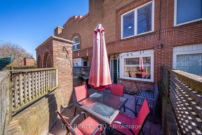 7 - 120 Glen Manor Dr, Condo with 2 bedrooms, 2 bathrooms and 1 parking in Toronto ON | Image 35
