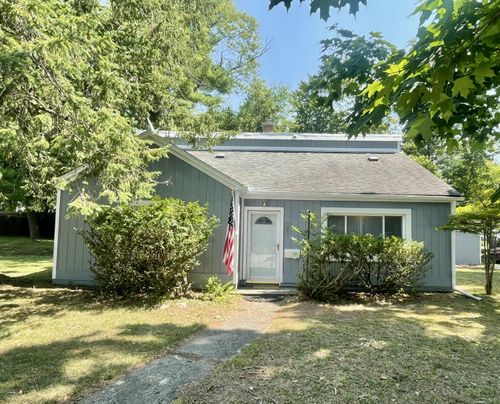 321 Grant St, Chelsea, MI, 48118-1213 | Card Image
