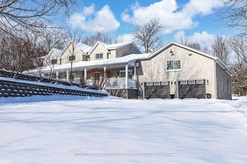 106 Musky Bay Rd, Port Severn, ON, L0K1S0 | Card Image