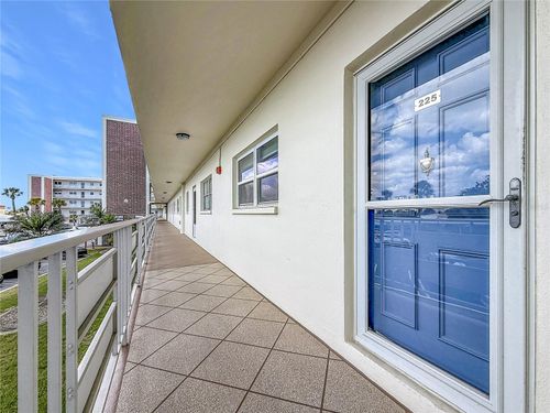 225-5575 Gulf Blvd, ST PETE BEACH, FL, 33706-2340 | Card Image