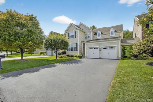 167 Stony Brook Rd, Fishkill, NY, 12524-2985 | Card Image