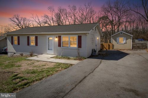 147 Lariat Dr, Kearneysville, WV, 25430-2622 | Card Image