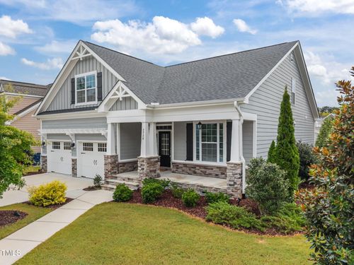 7728 Stonehenge Farm Ln, Raleigh, NC, 27613-8857 | Card Image