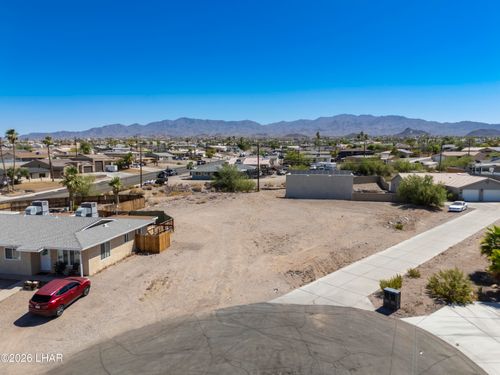 33 Tempest Ln, Lake Havasu City, AZ, 86403-6074 | Card Image