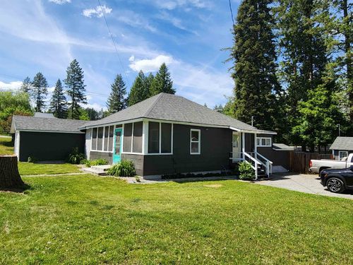 424 W Larch St, Newport, WA, 99156-5185 | Card Image