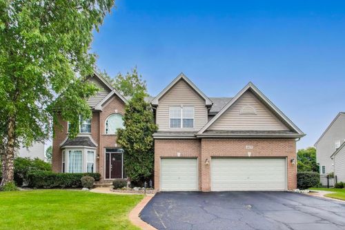 1677 Driftwood Ln, Crystal Lake, IL, 60014-1987 | Card Image