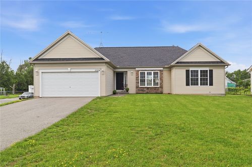 3324 Lyell Rd, Gates, NY, 14606-4730 | Card Image