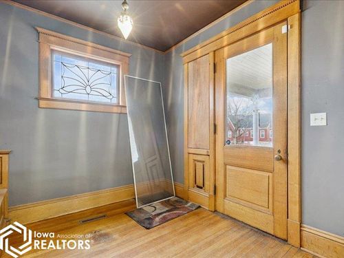 205 Marietta St, Burlington, IA, 52601-4274 | Card Image