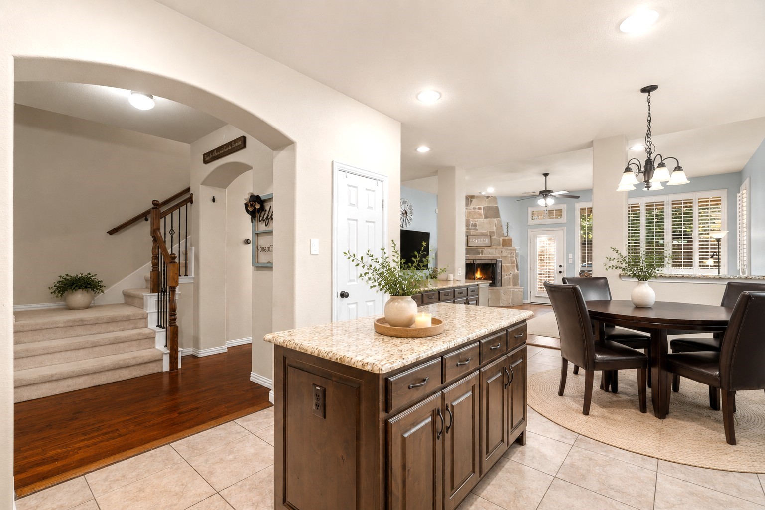 Residential in Lantana 4