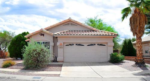 10070 E English Woods Rd, Tucson, AZ, 85748-2104 | Card Image