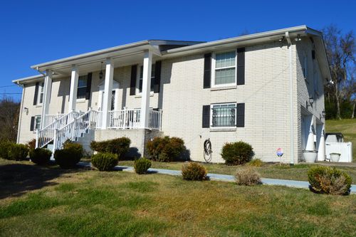 4120 W Hamilton Rd, Nashville, TN, 37218-1829 | Card Image