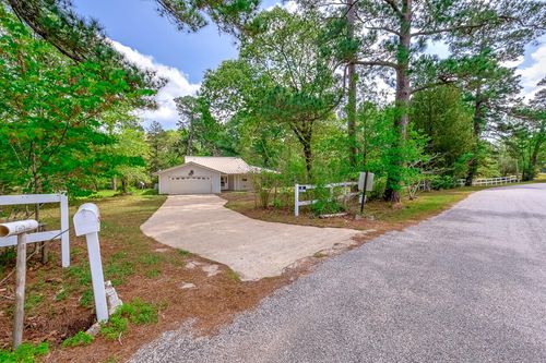 8 Vick Rd, New Waverly, TX, 77358-4415 | Card Image