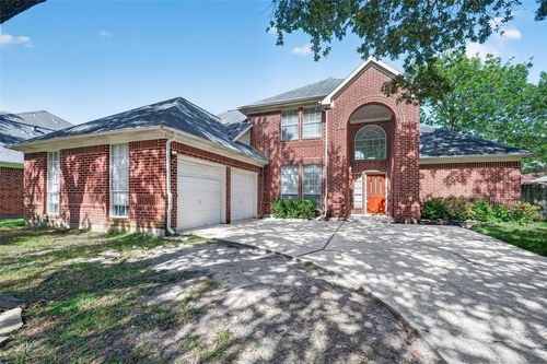 2411 Charter Oaks Ct, Pearland, TX, 77584-4843 | Card Image