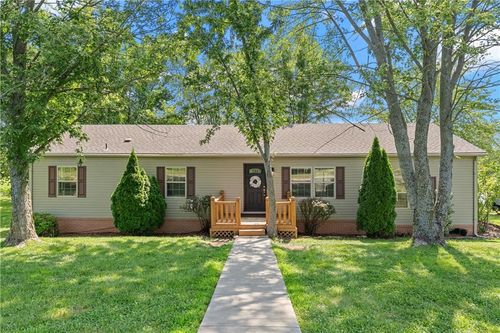 5018 Old Highway 40, Odessa, MO, 64076-6326 | Card Image