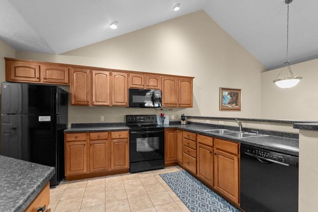 62 - 2215 E Tuscany Way, Condo with 2 bedrooms, 2 bathrooms and null parking in APPLETON WI | Image 13