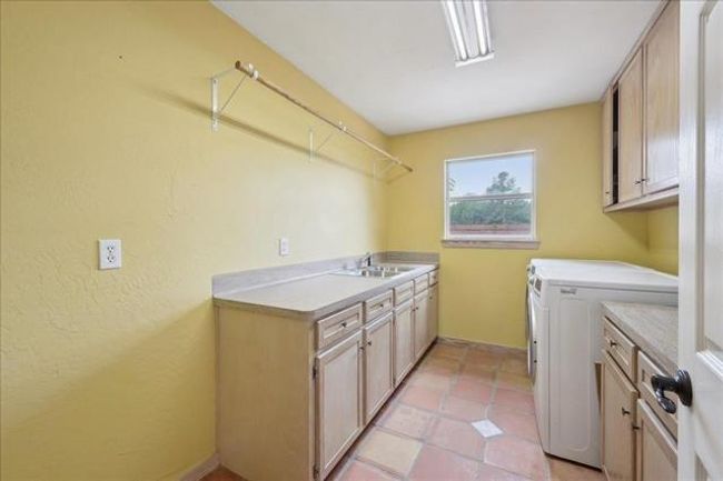 1010 Yaupon Trl, House other with 5 bedrooms, 3 bathrooms and 3 parking in Sour Lake TX | Image 23