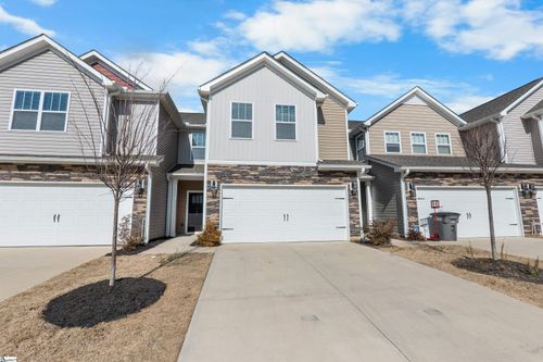 313 Cub Ct, Greenville, SC, 29609-1675 | Card Image