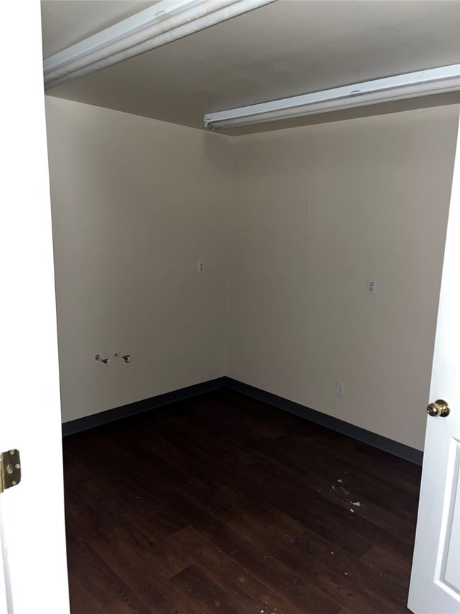 890 W Corsicana St, Home with 0 bedrooms, 0 bathrooms and null parking in Athens TX | Image 12