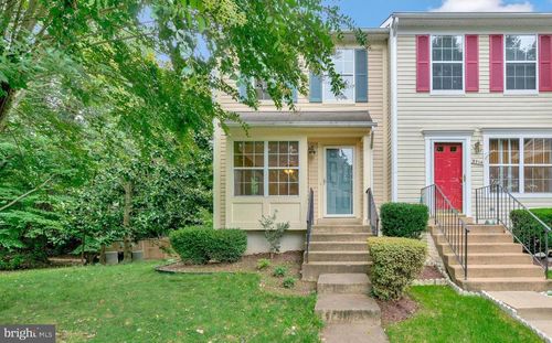 5716 Osprey Ct, CLIFTON, VA, 20124-0917 | Card Image
