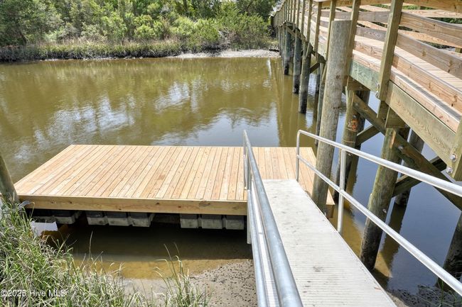Kayak Ramp at the 9th St Walkover | Image 36