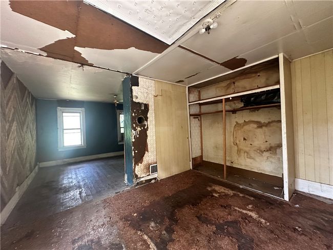228 Walnut Street, House other with 2 bedrooms, 1 bathrooms and null parking in Donora PA | Image 12