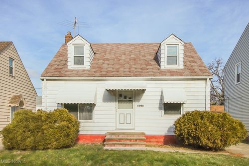5008 Kenmore Ave, Parma, OH, 44134-2456 | Card Image