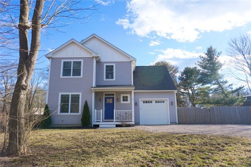 4 Railroad Ave, West Kingston, RI, 02892-1507 | Card Image