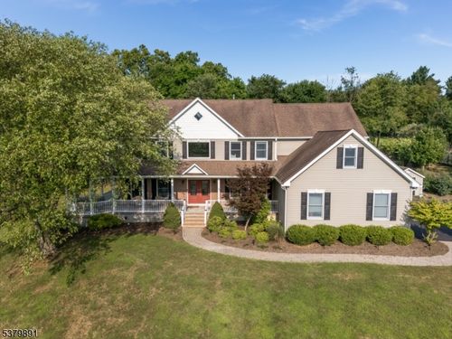 6 Sierra Trl, Clinton, NJ, 08809-1068 | Card Image