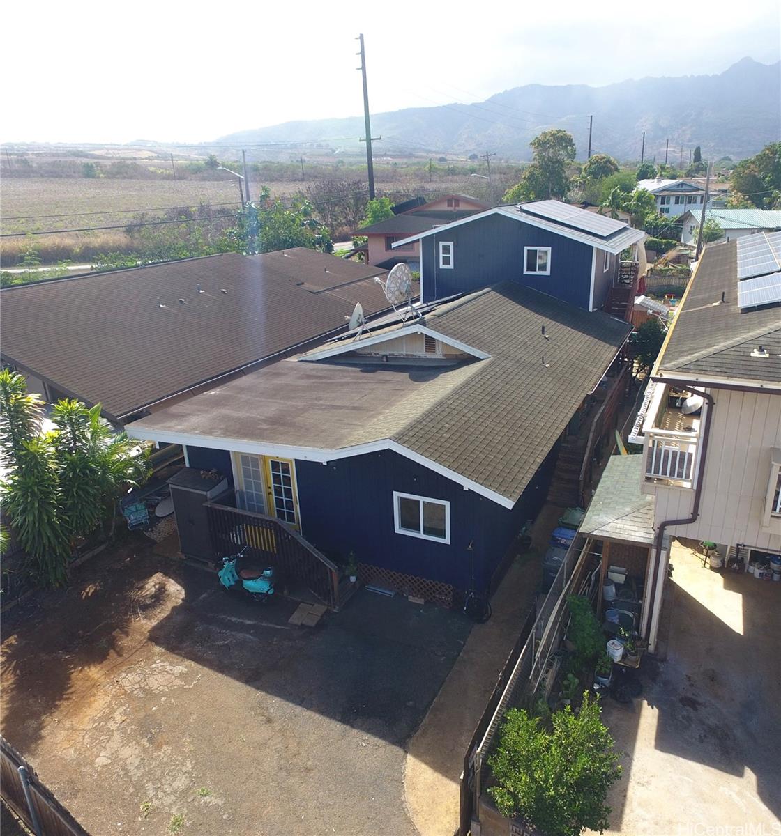 Kamakahala St, Waialua, HI 96791